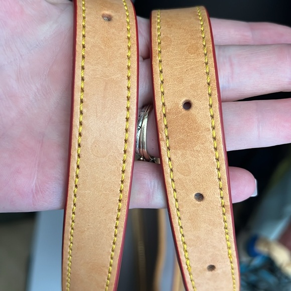 Dooney & Bourke Penelope Shopper Neutral Colors Grey /Tan Large Bag EUC Dust bag - Picture 11 of 16